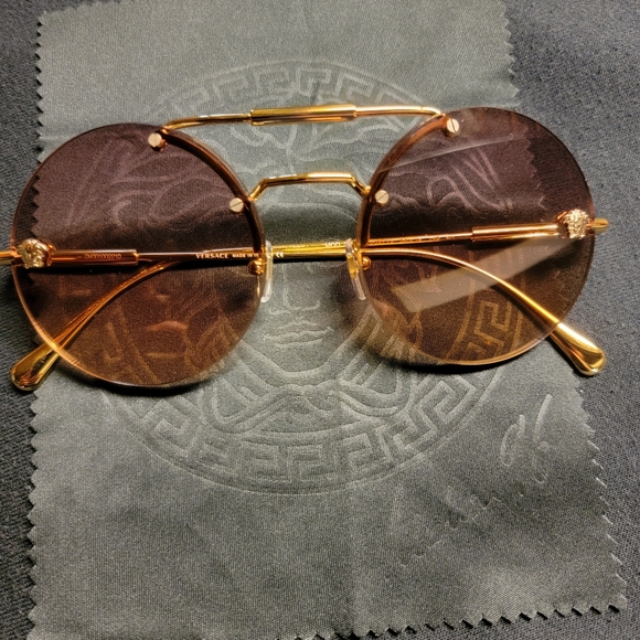 Versace Sunglasses - Picture 2 of 5